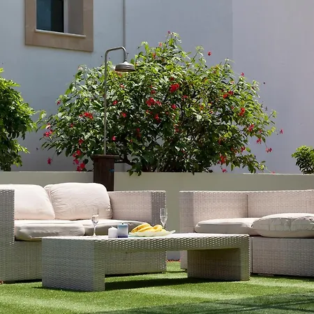 3 Bedroom With Swimming Pool * Paralímni