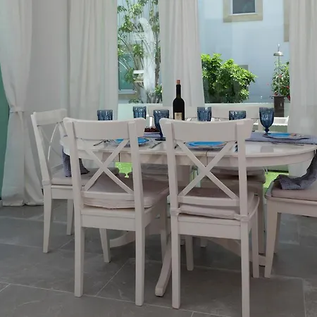 3 Bedroom With Swimming Pool Paralimni