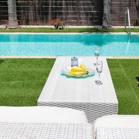 3 Bedroom With Swimming Pool * Paralimni